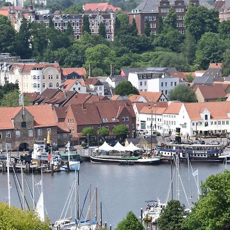 Fewo1846 - Bellevue - Sonnige 2-Zimmer-Wohnung Mit Balkon Und Hafenblick Flensburg Exterior foto
